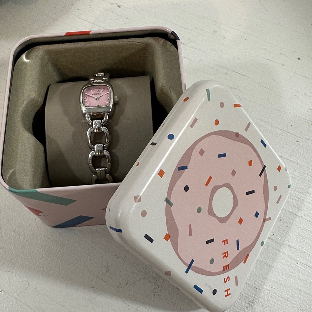Vintage silver watch Fossil tin box - Picture 5 of 8